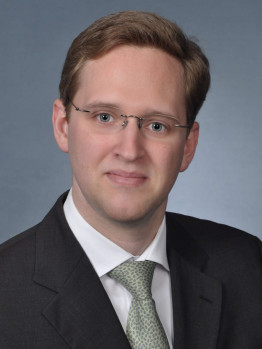 Justiziar: Dr. jur. Jochen Claussen